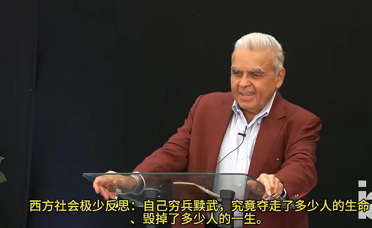 著名学者马凯硕说：西方再不醒悟，就会被中国超越。他说得隐晦了，根据发展的惯性和路