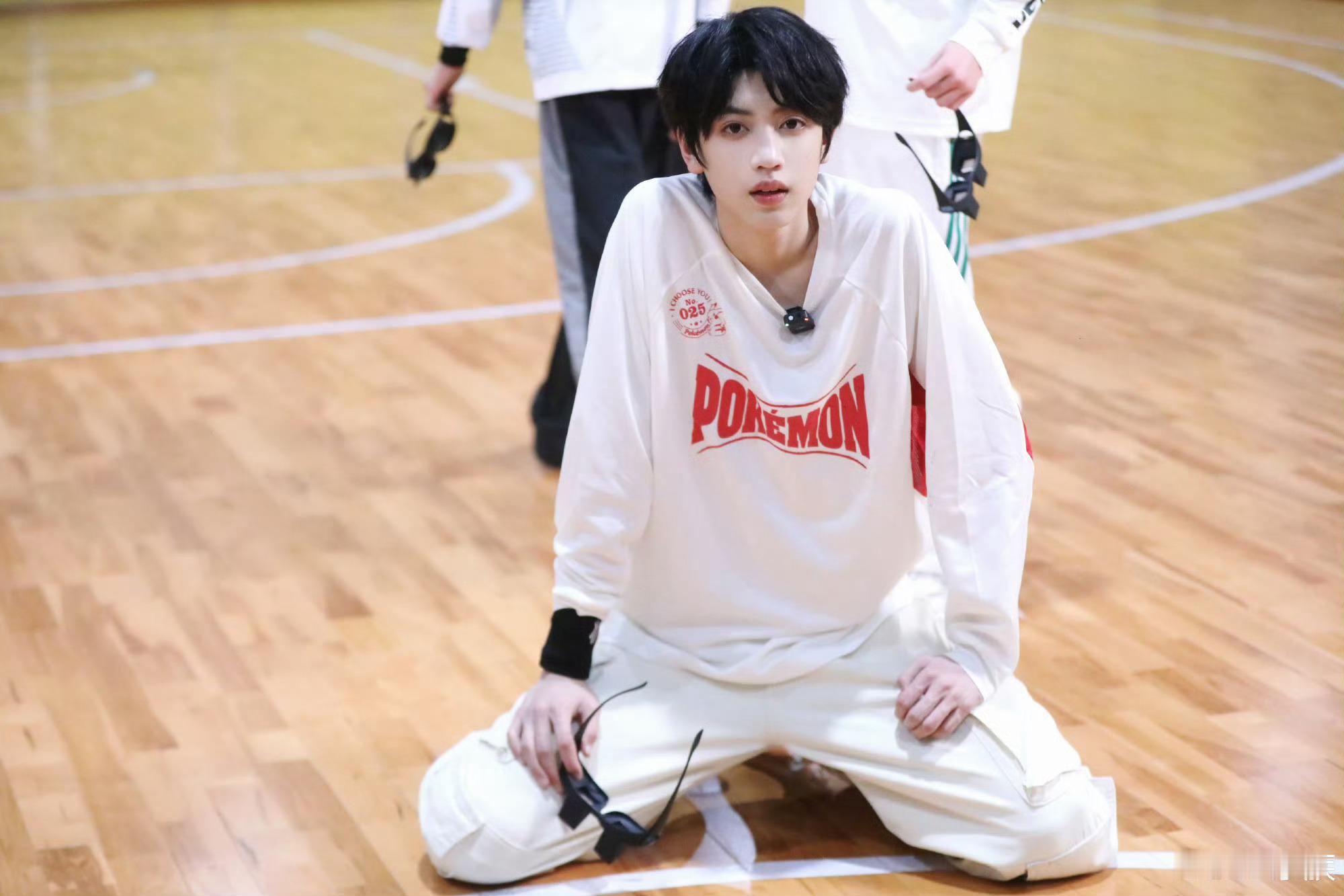 【TF四代】TF家族四代公演审批通过 星期五练习生《3v3斗牛》花絮照📸张桂源