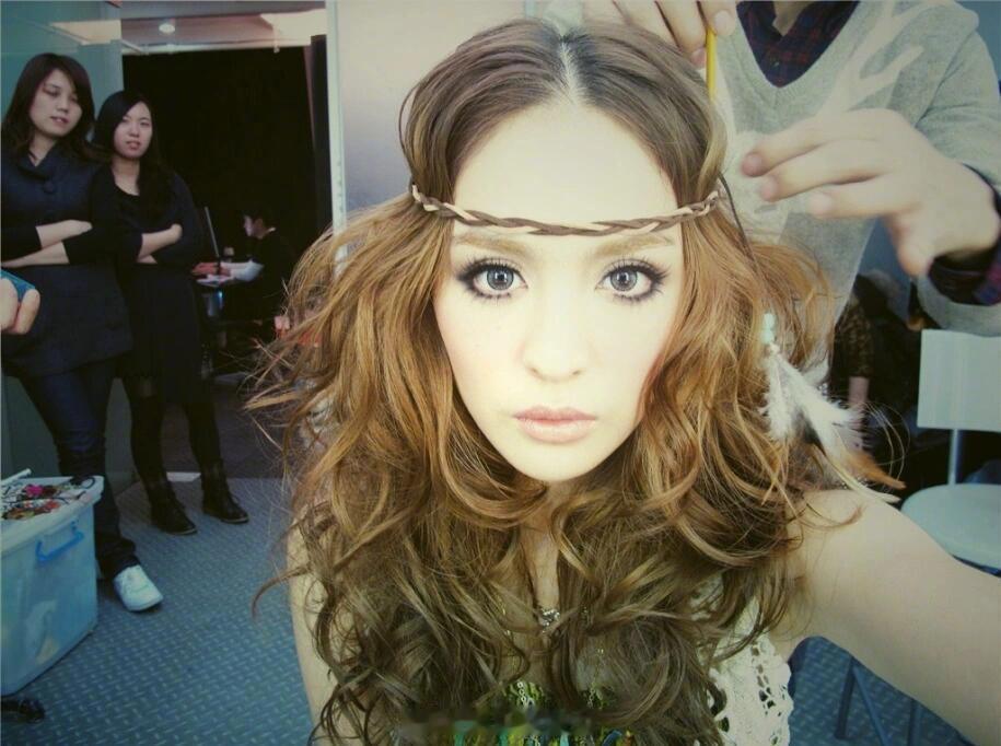 娜扎早期 经济上升期的美娜扎早期野性美 古早娜扎真的封神！又野又灵的气质太绝，上