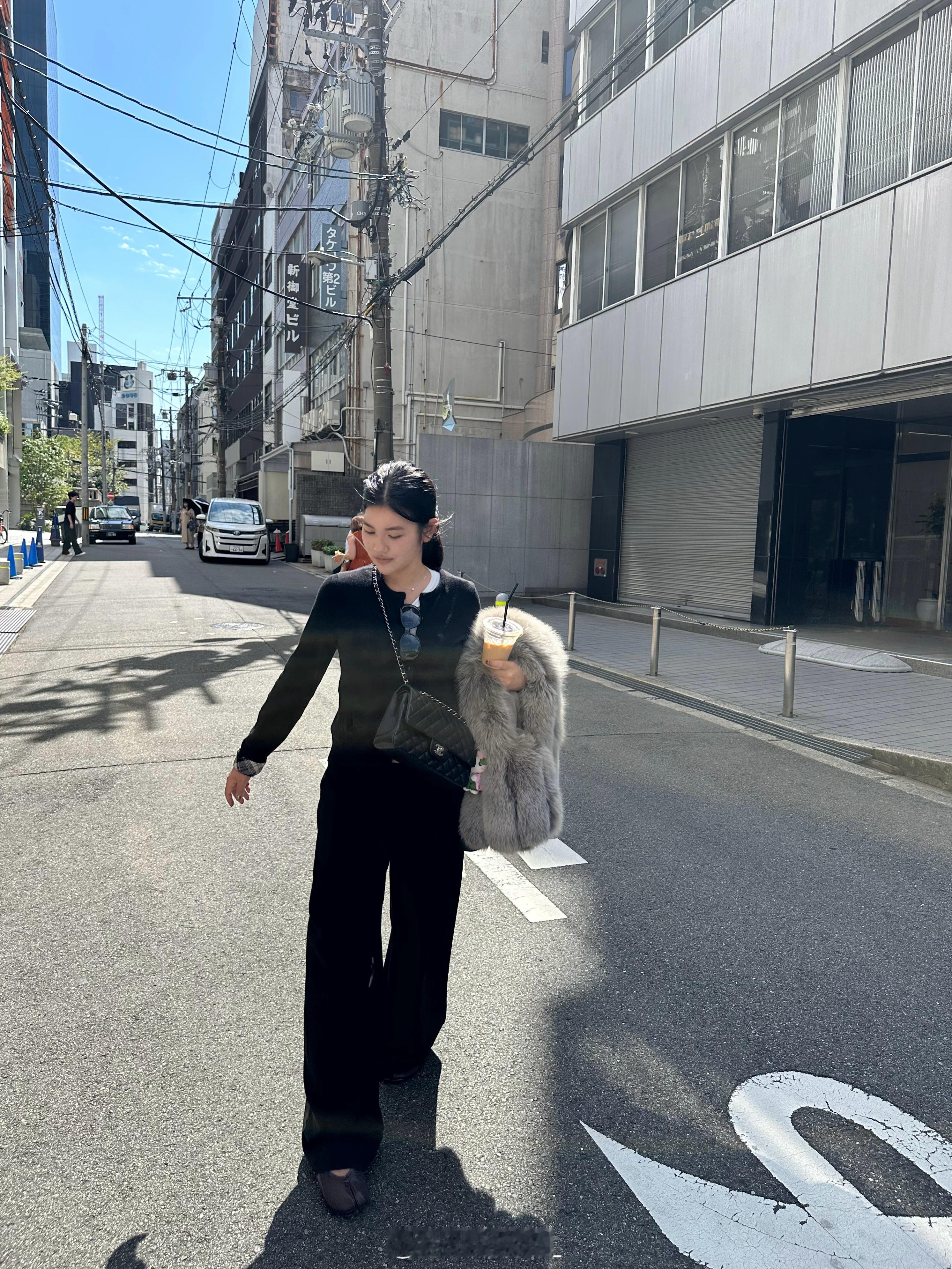 假期快乐龟龟们在神社给毛孩子们祈福 愿他们健健康康滴再欣赏一下我抽象的画工哈哈哈