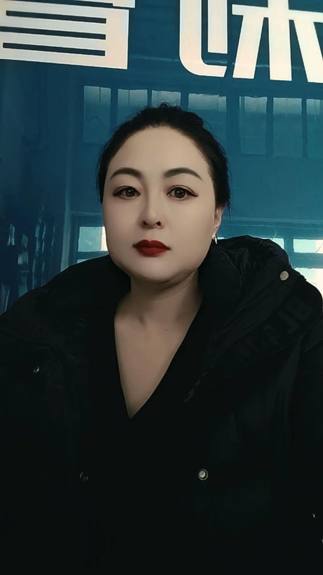 岁月无声无息，容颜易老去，