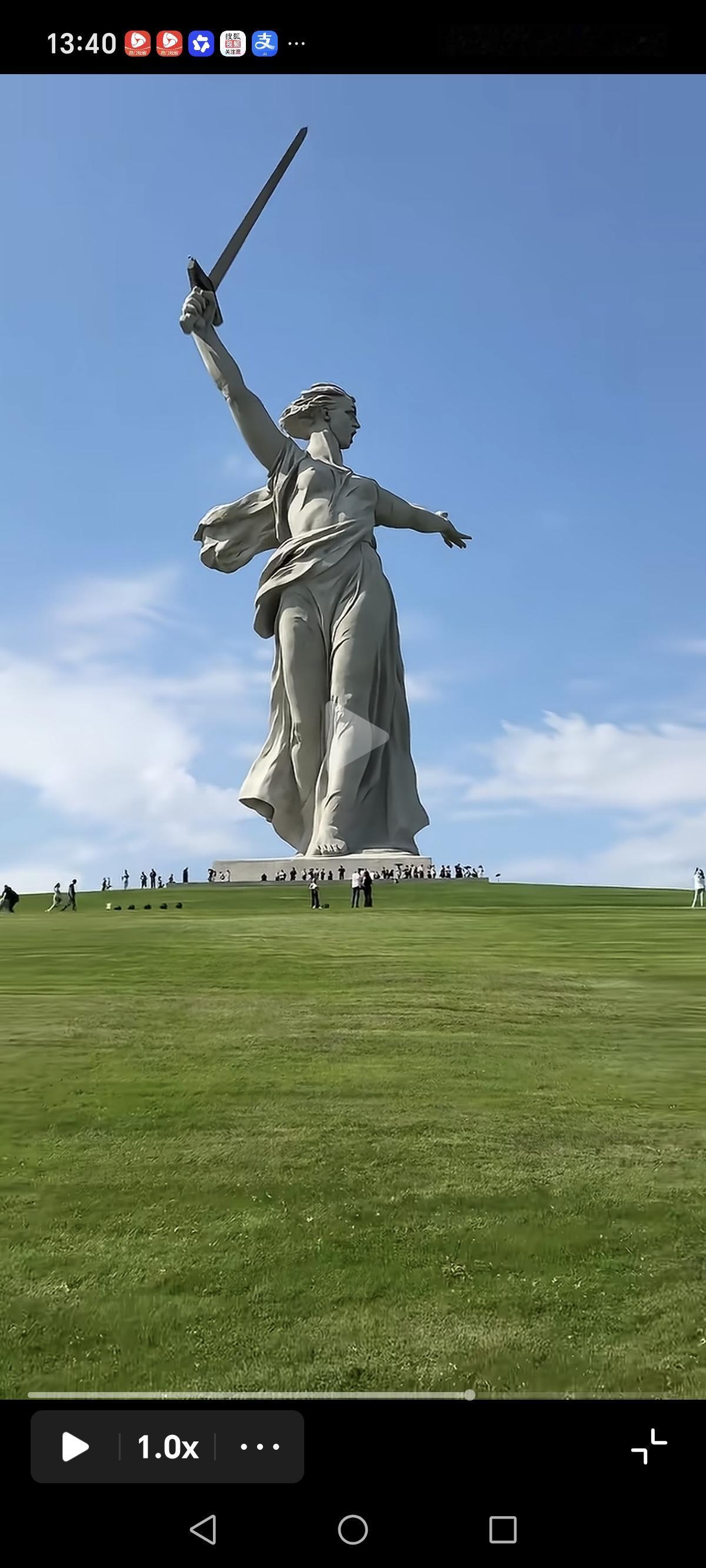 所有有价值的事，回报都滞后…


健身熬够三个月，身上才会慢慢长出利落线条，阅读