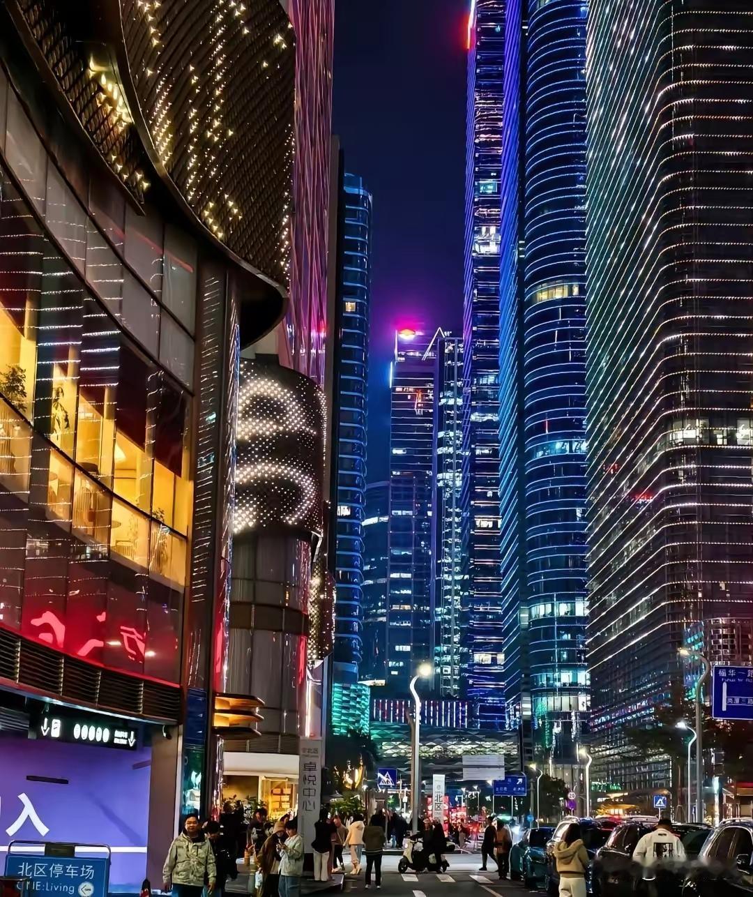 咱们客观来说，直接“消灭”二手房东这个说法本身是不太现实的，大量城中村房源很多都