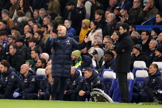 又出红蓝新CP？

切尔西本赛季英超战绩：7胜4平2负，进26球丢14球
阿森纳