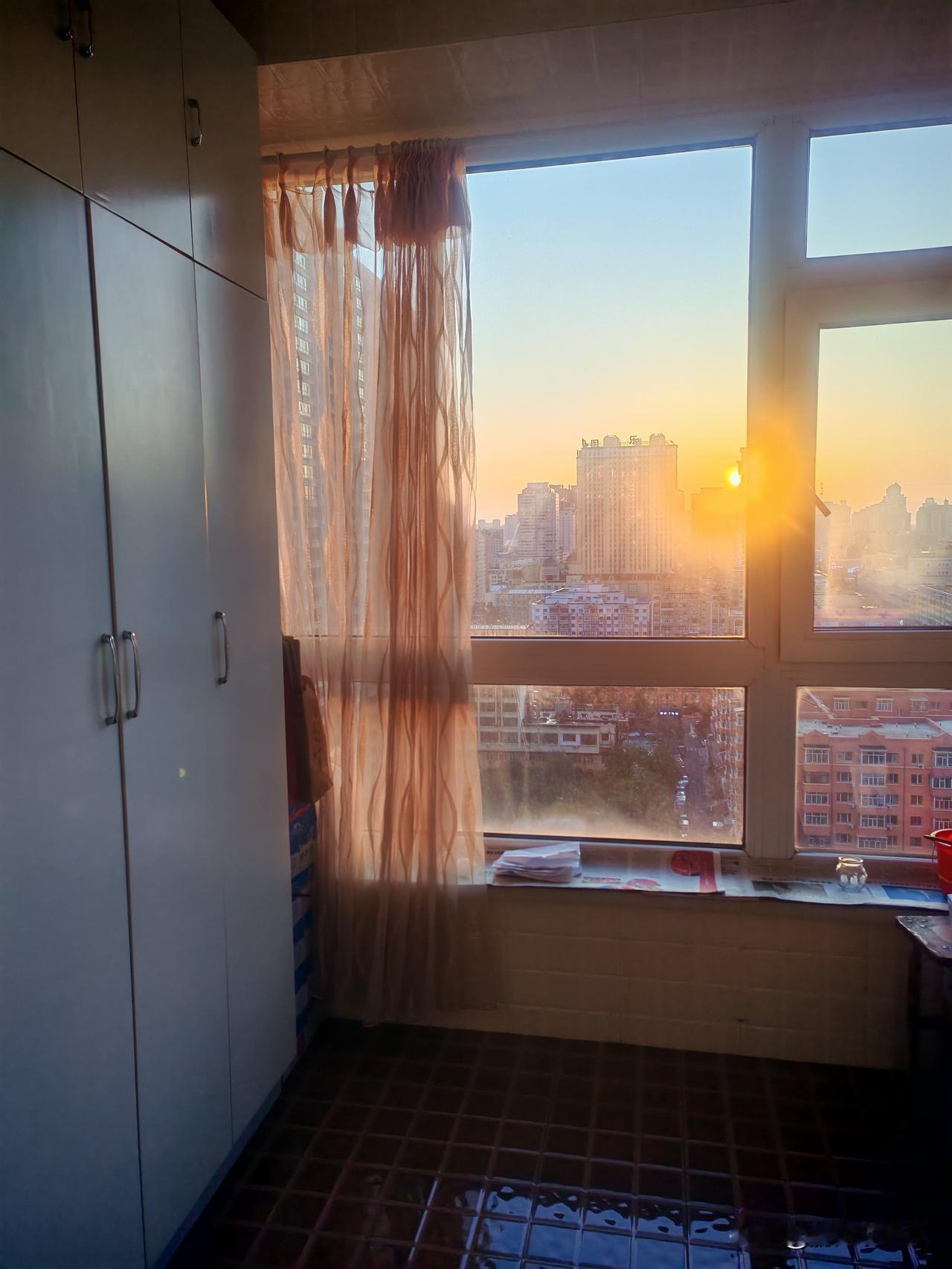发张你手机里最美的夕阳照可以吗