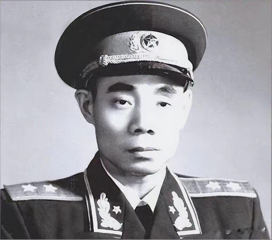 一仗俘虏112名美军，营长反倒被降成班长，师长直言：没枪毙他就算走运
 
195