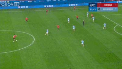 揭幕战要素过多！韩鹏飞示意球坏了，主裁王迪吹停比赛