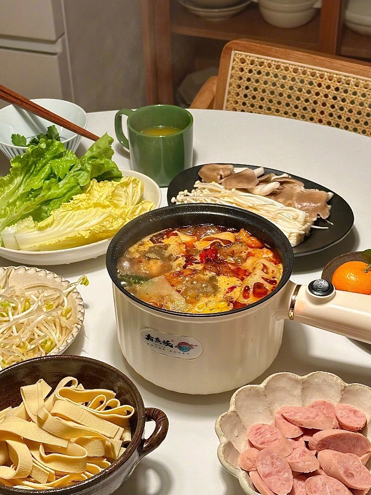 ❄️🥘下雪天和火锅更配哦浪漫和香味如约而至•؎ • 