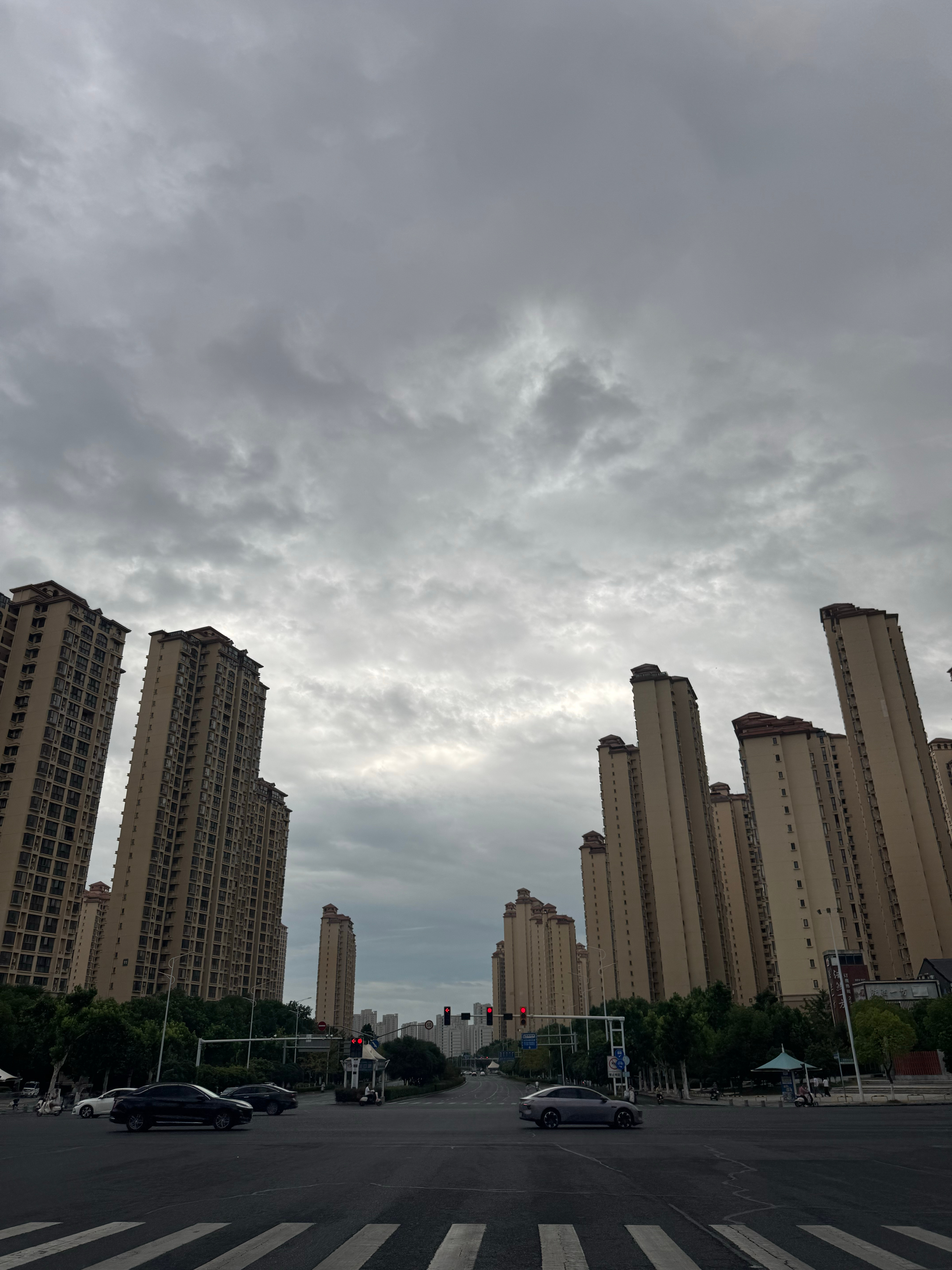 在物业这个行业搞了这么久，面对人生百态和千家万户，有时候不得不感慨，人和人之间的