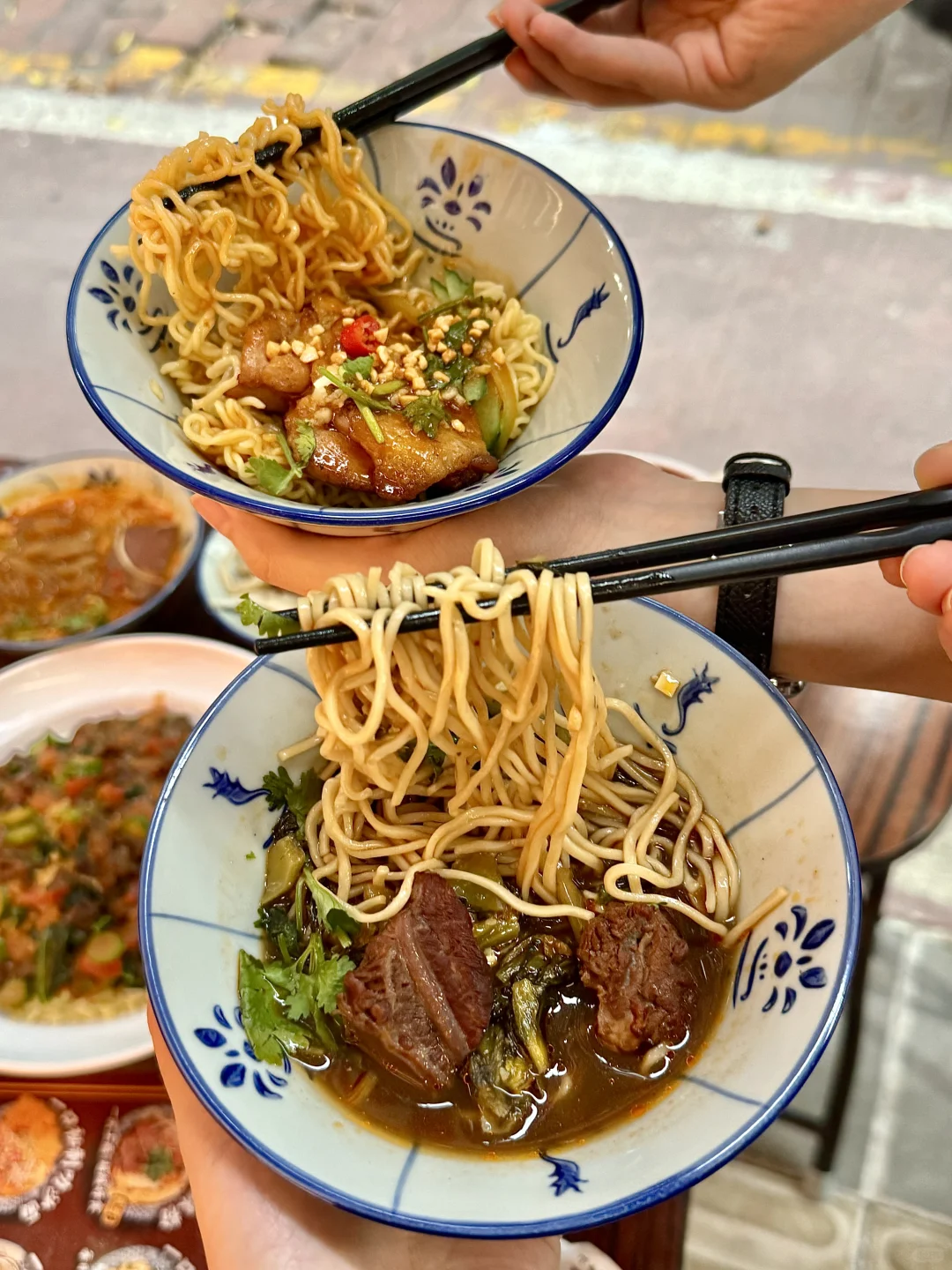 （中山）确实是很适合穷鬼……才8～9r一碗！