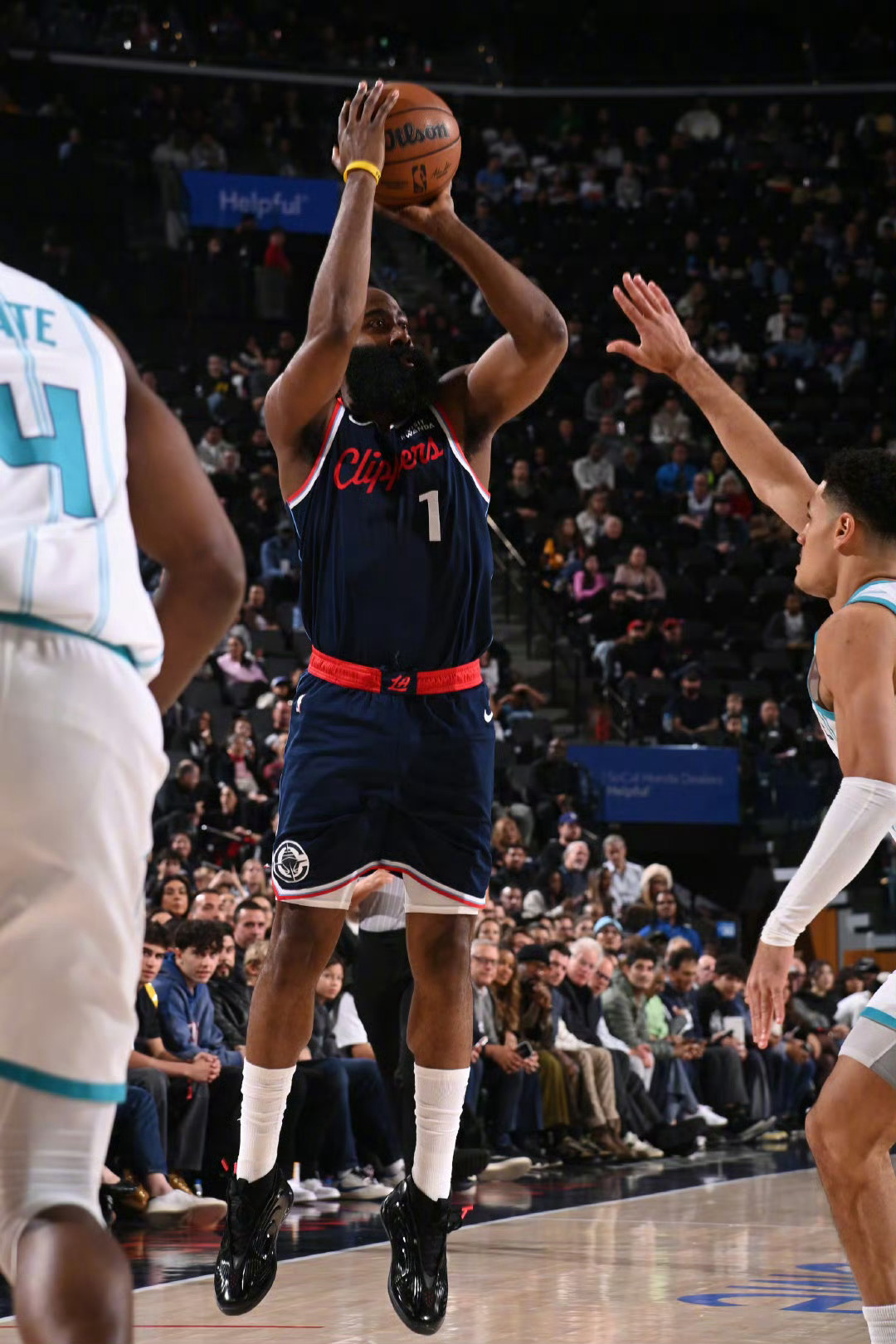 今天是双星闪耀的一天黄蜂vs快船