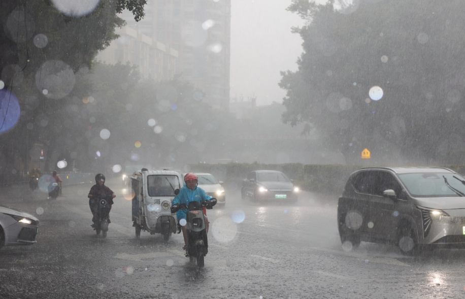 广东天气：今天仍有大暴雨，防御不能放松