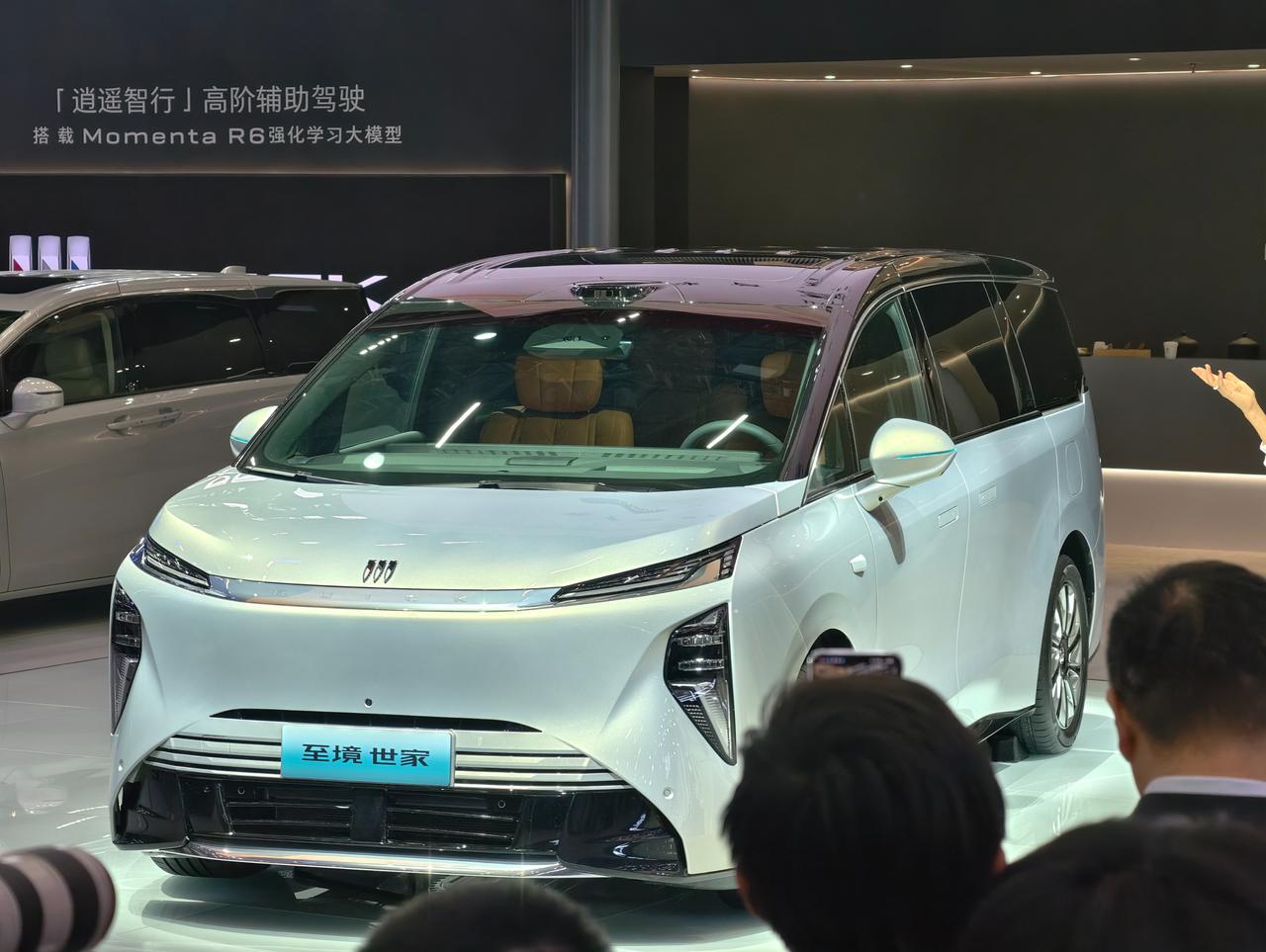 别克至境世家的亮相，算是新能源MPV领域的一次重要升级。最让人关注的是行业首个“