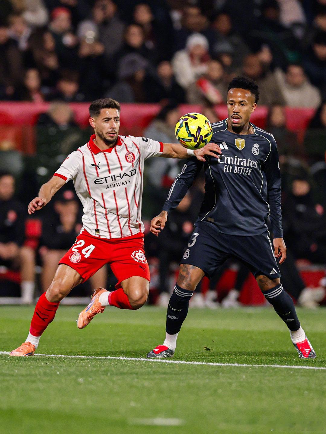 下半场比赛开始，目前我们暂时0-1落后大家继续加油💪皇马halamadrid吉