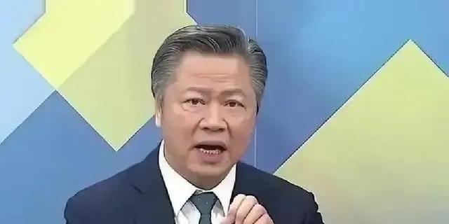 赖岳谦教授建议中国政府调整对外战略原则，把“我们不惹事、但也不怕事”中的“不惹事