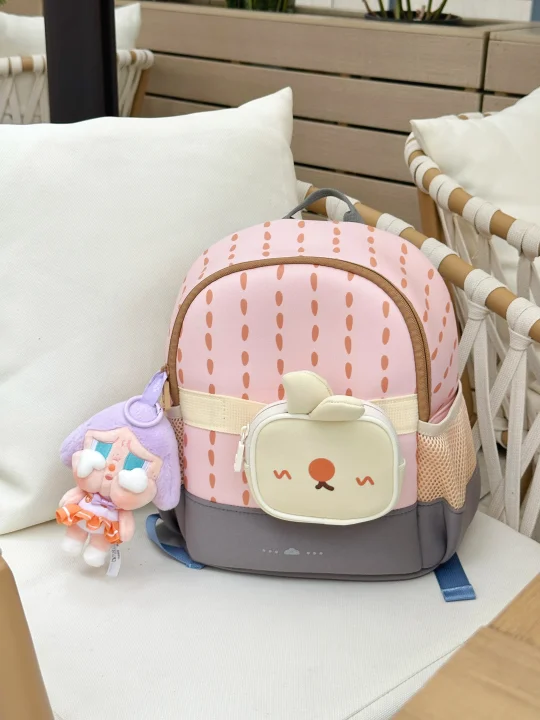 在平价和好看之间，选择了平价好看的小书包