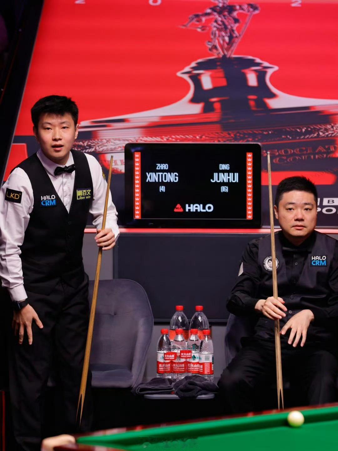 赵心童八强战将对阵墨菲赵心童在2026年斯诺克世锦赛16进8的比赛中以13-9战