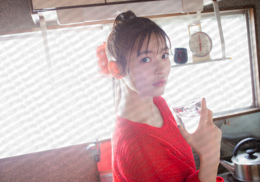 上坂すみれ