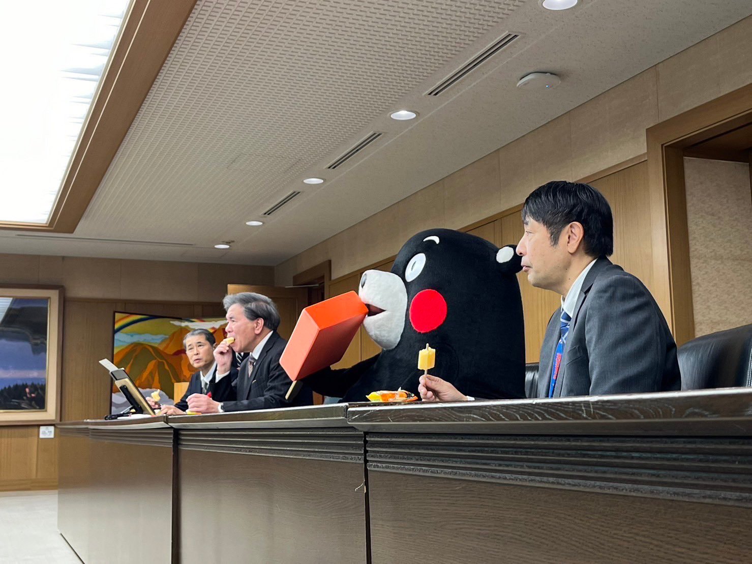 大宝贝吃大冰棒[爱你] ​​​