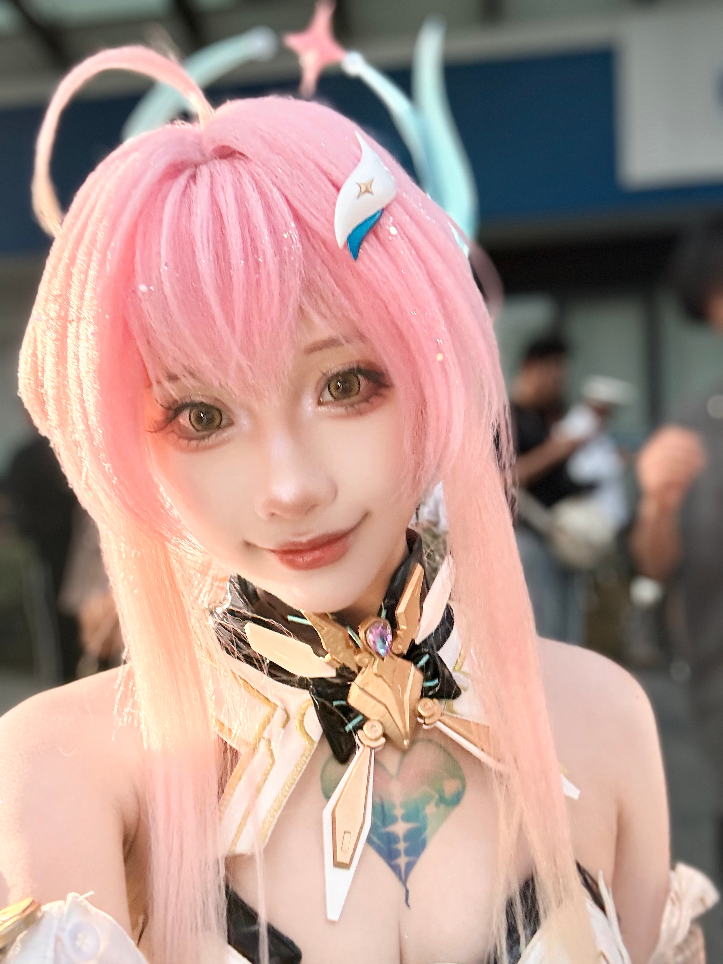 小爱美少女用我的手机自拍📷🥰 