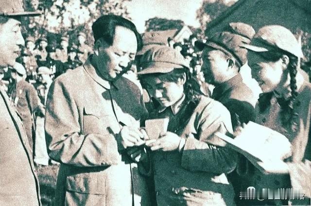 请毛主席签名，是无限的荣光！