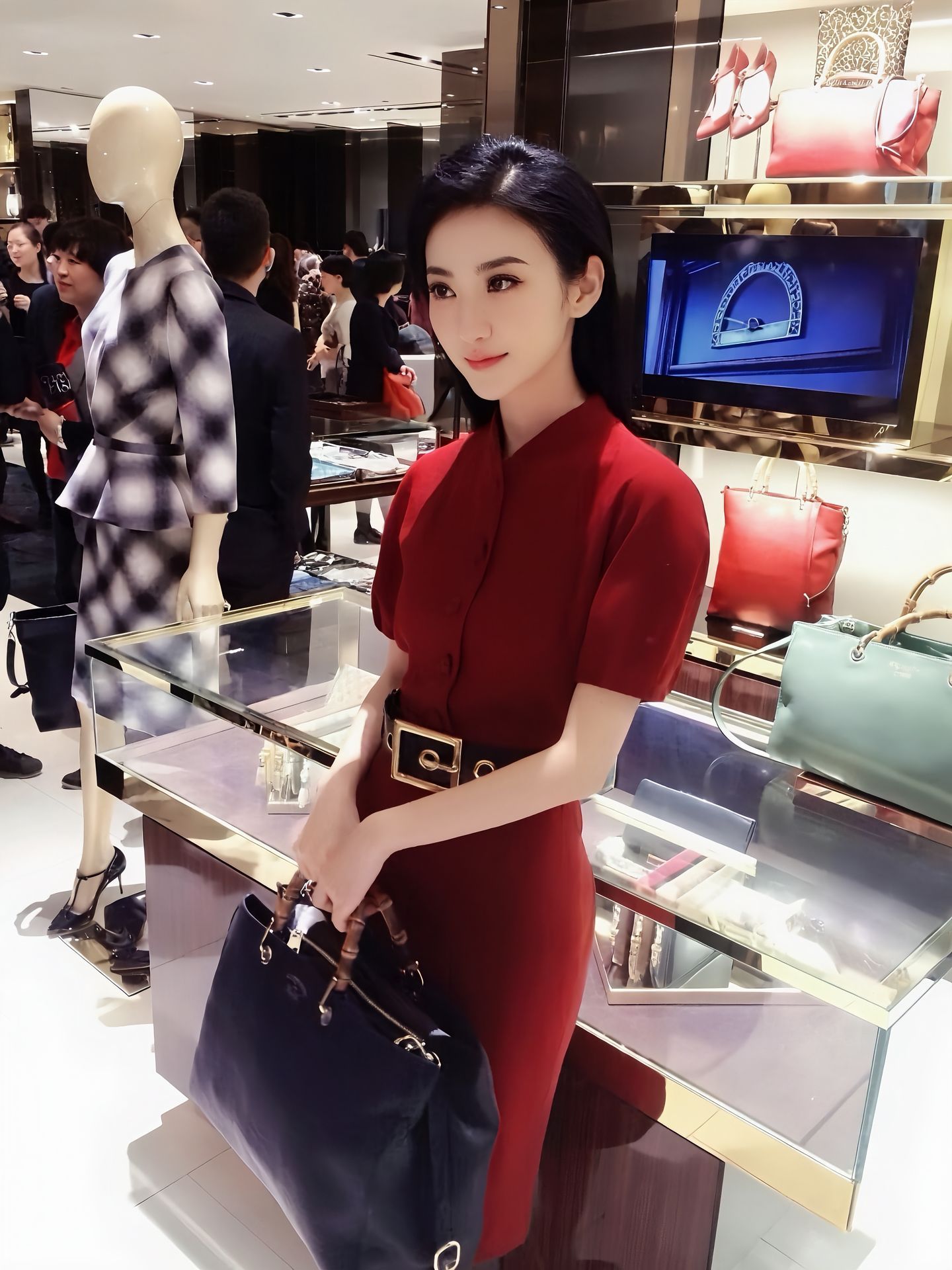 女人味是最无敌的存在 ​​​