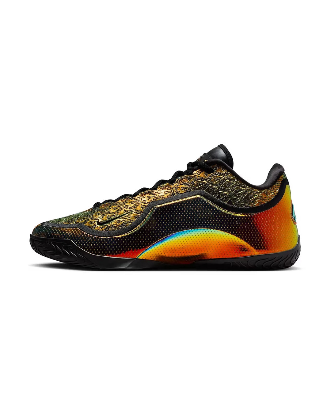 Nike与詹姆斯将用第23代战靴致敬詹姆斯生涯4万分里程碑，奢华的彩虹金表面，鞋