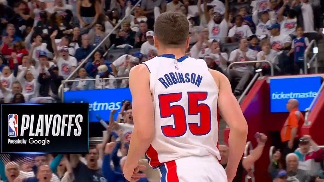 打了一波18:3，活塞突然发力！领先到15分。魔术vs活塞