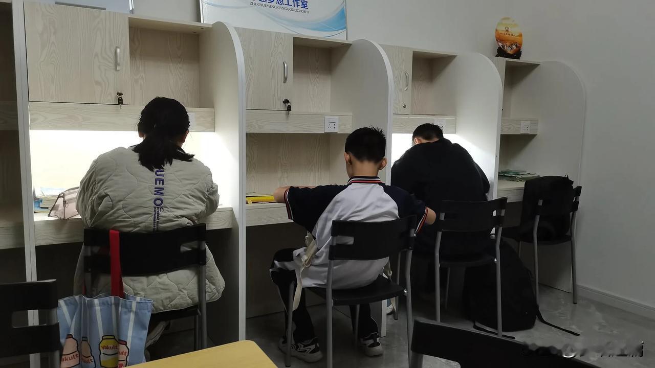 “世事多因忙里错，且更从容。”有些人做事总是急于求成，认为只要够快，就能把事情做