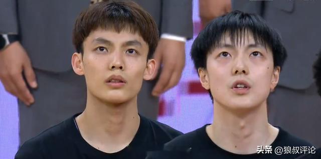 北京时间12月19日，CBA常规赛第三轮继续开打，广东男篮主场迎战广州龙狮，徐杰