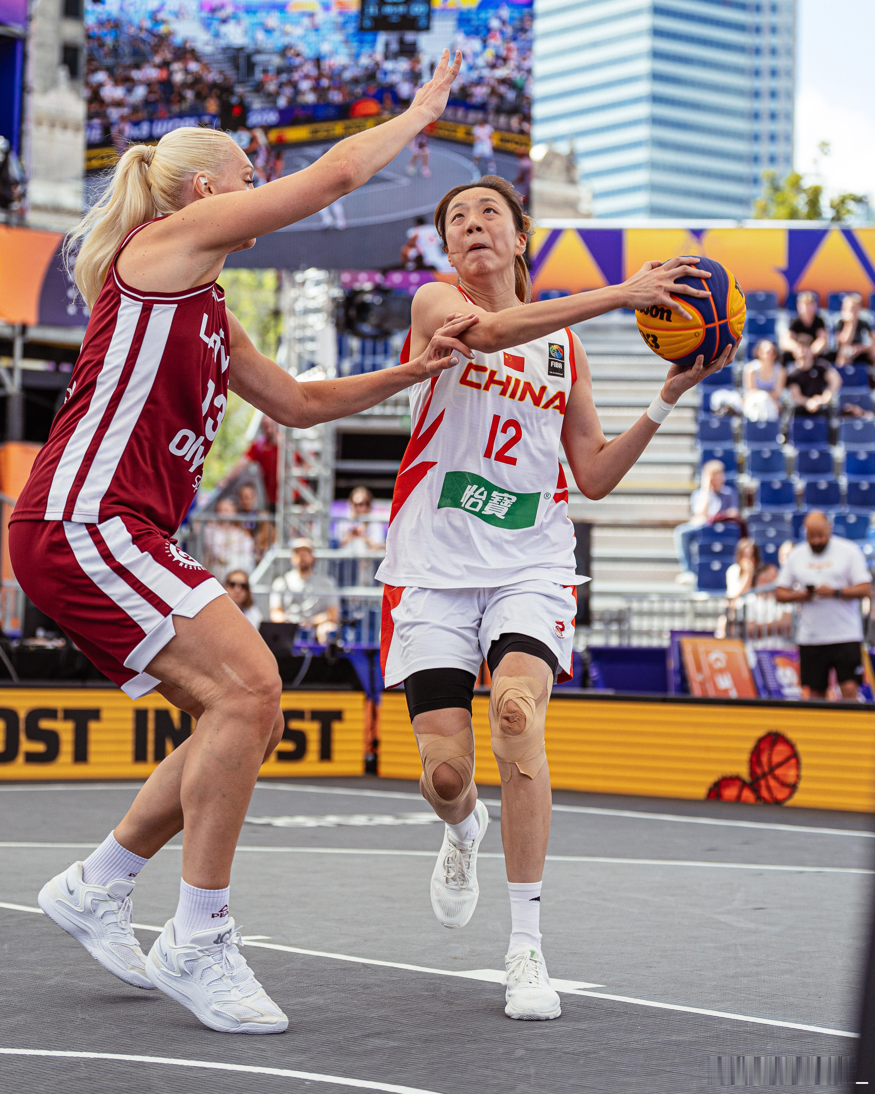 【两胜两负 三人女篮结束小组赛征程】2026FIBA3x3世界杯今日精彩继续、中