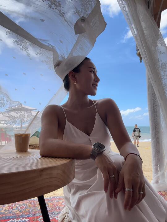 🏖️ 沙滩、白裙、自由一夏