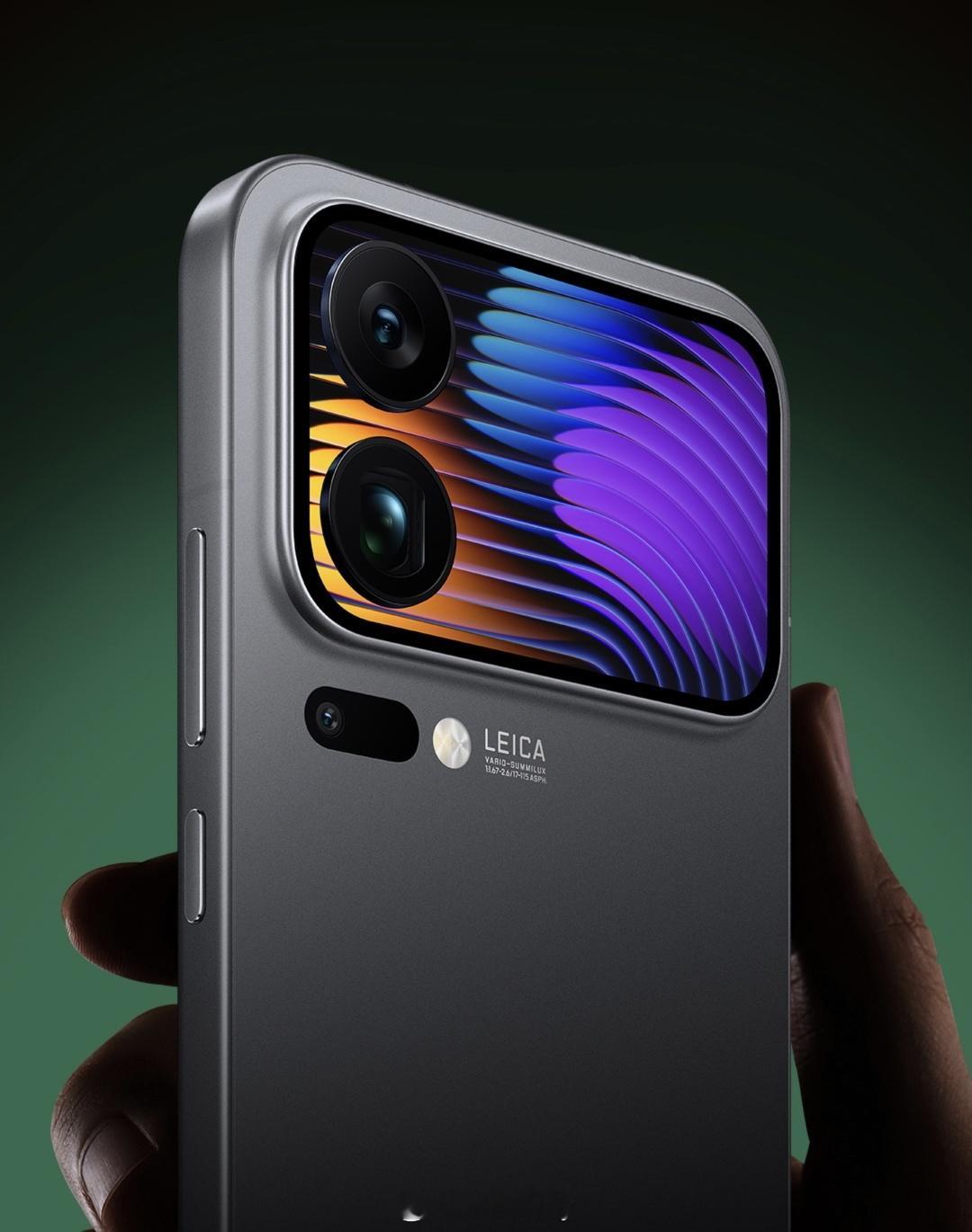 小米17Pro背屏颜值 怪不得能和iPhone17ProMax有一战之力。虽然今