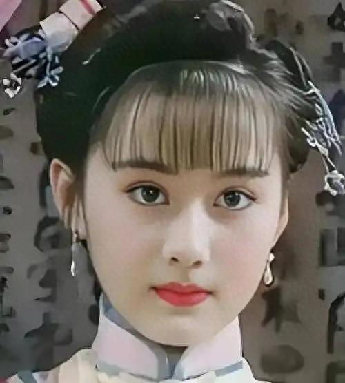 陈德容美到让琼瑶疯狂！全剧组等了她三年，只为让她演女主
 
 



 
在娱乐