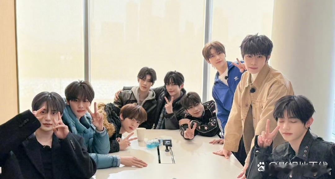 12日，WakeOne方面发布官方立场，表示成员成韩彬、金地雄、石马修、金太来、