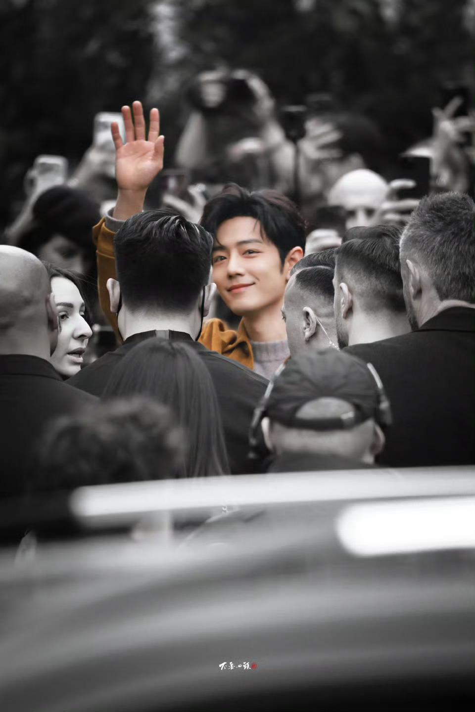 这张图好神！肖战米兰时装周