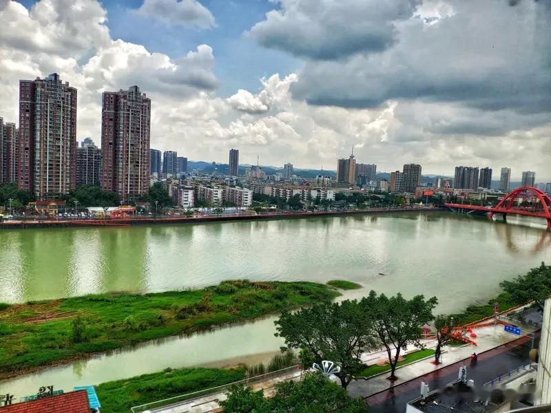德阳市天气预报，今天是端午节，祝大家节日愉快！德阳市区龙舟赛也是一个好天气。今天