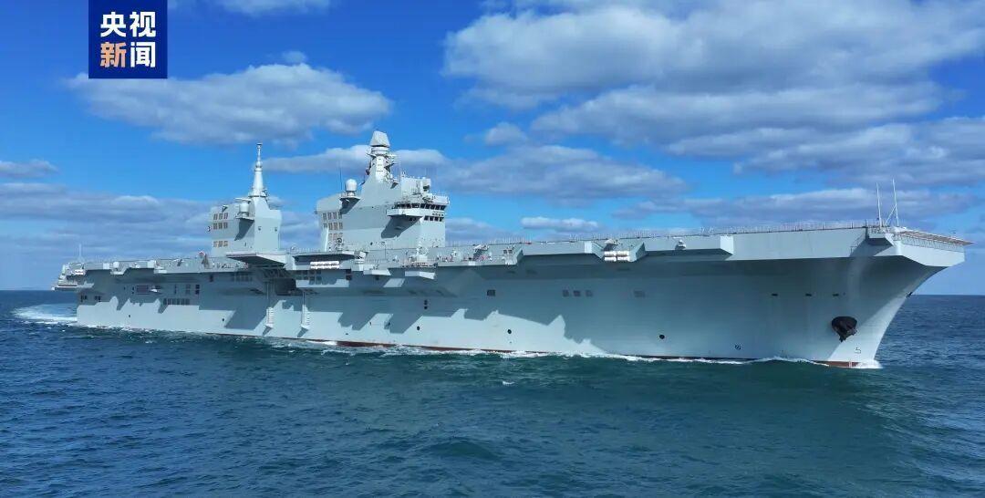 四川舰刚出海三天，就突然返回造船厂码头，发生了什么事？
四川舰于11月14日出海