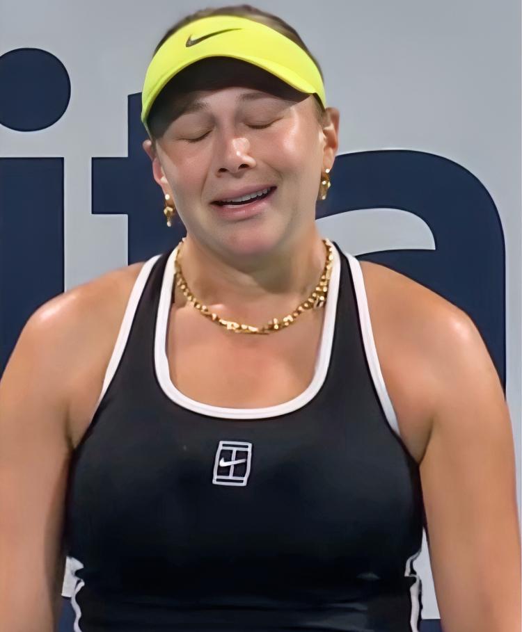 迈阿密的冷雨继续吹！！
本西奇：我是12号种子！赢很正常呀
阿尼西莫娃：我可是6