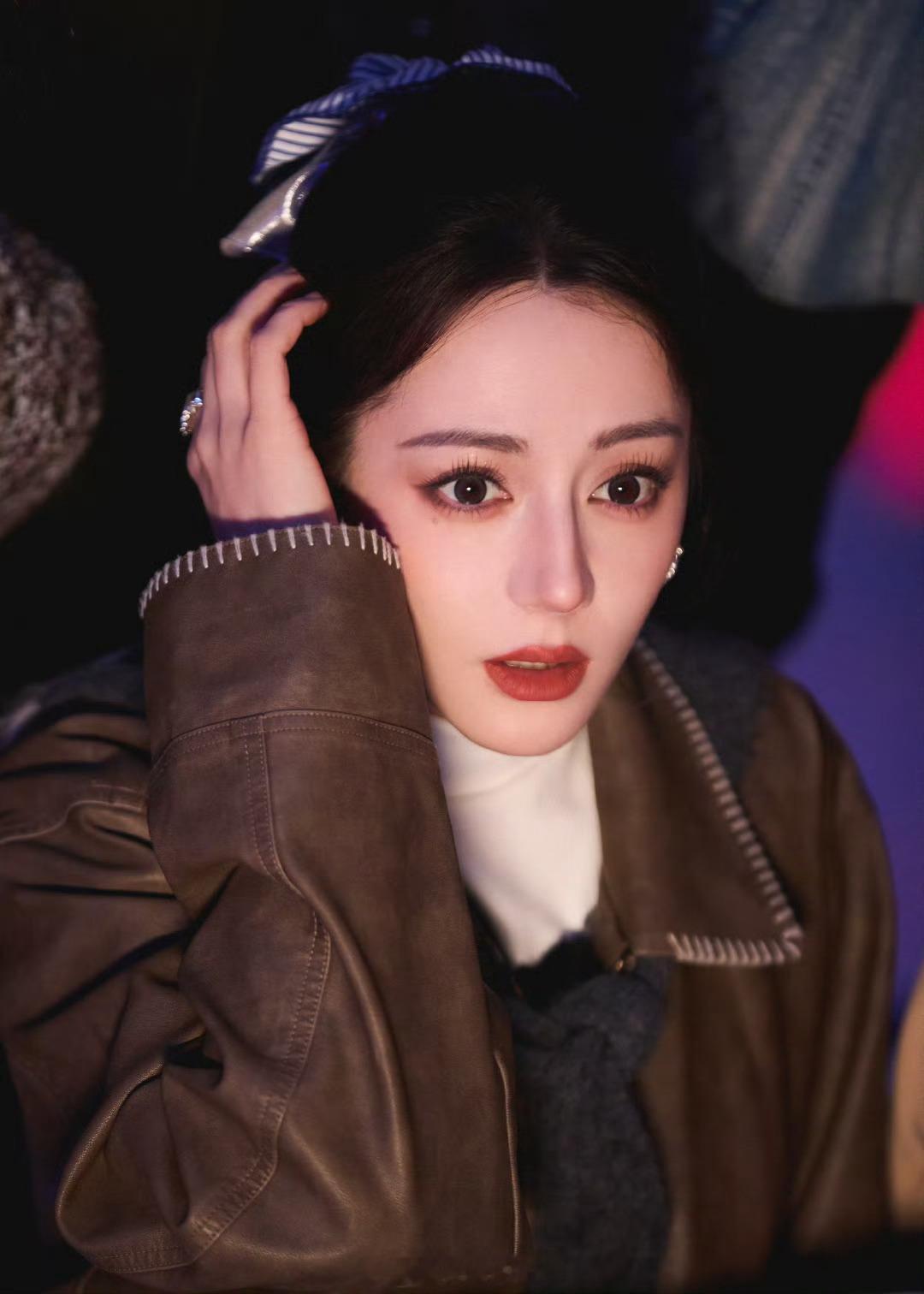 迷雾四起，暗流涌动，姐依旧那么权威！迪丽热巴迷雾四起暗流涌动 ​​​