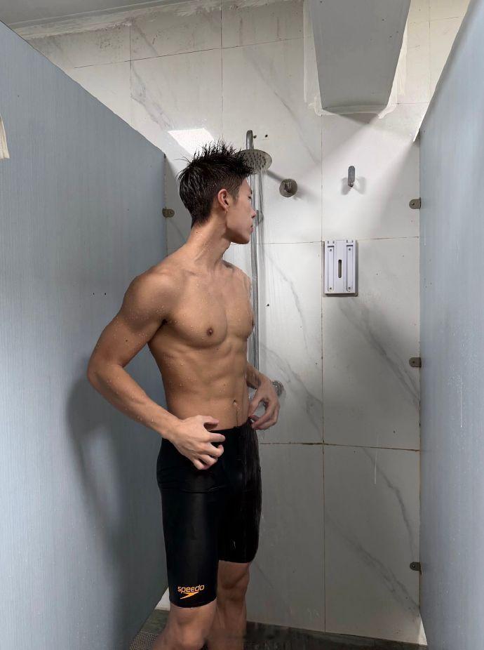薄肌 