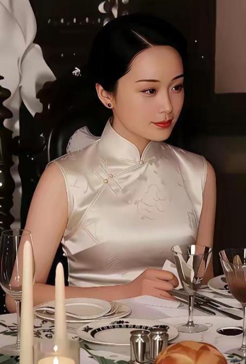1927年，33岁的宋子文与盛家七小姐决裂，远赴庐山避暑散心。在一次饭局中，他见