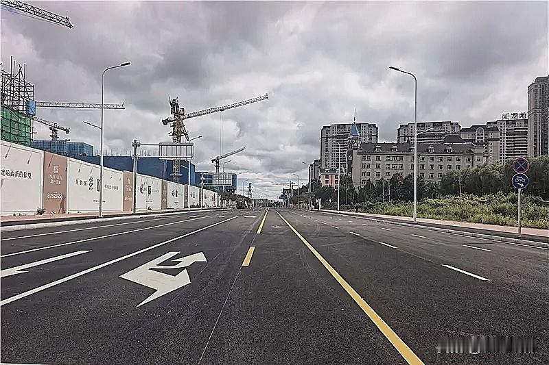哈西居民有福了！又一条断头路打通了，以后出门更方便
 
哈尔滨的城市建设，真是越