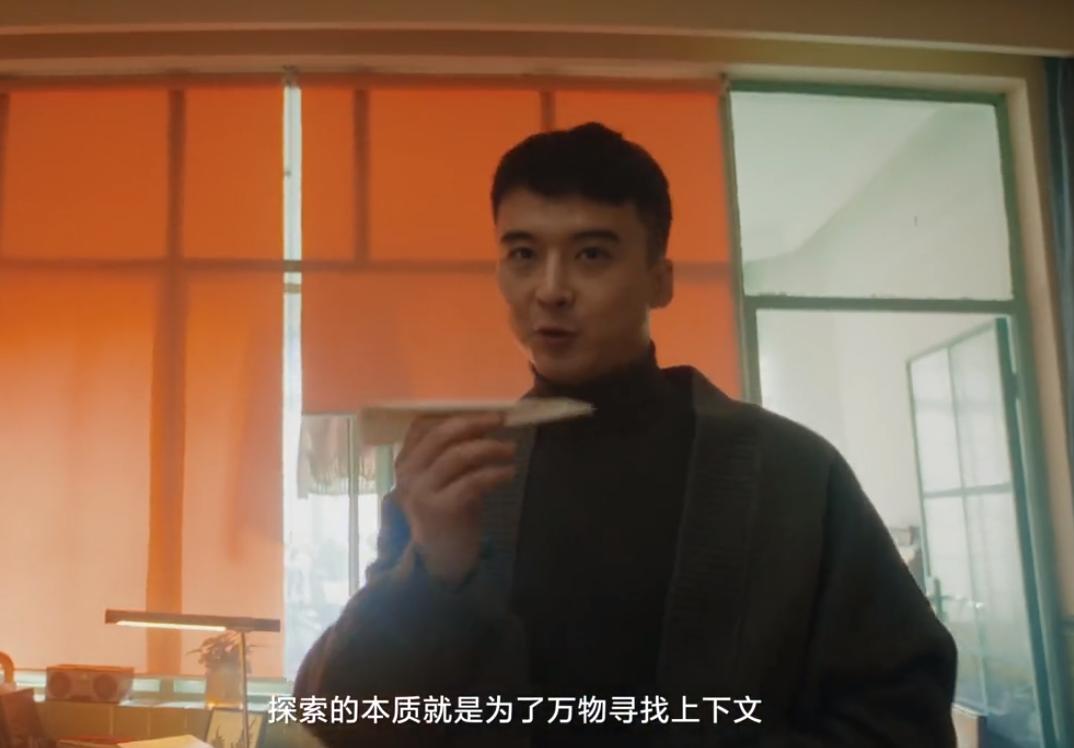 人为什么要深度思考？说到底，就是不想稀里糊涂过一辈子。人活着难免会跟着本能走，跟