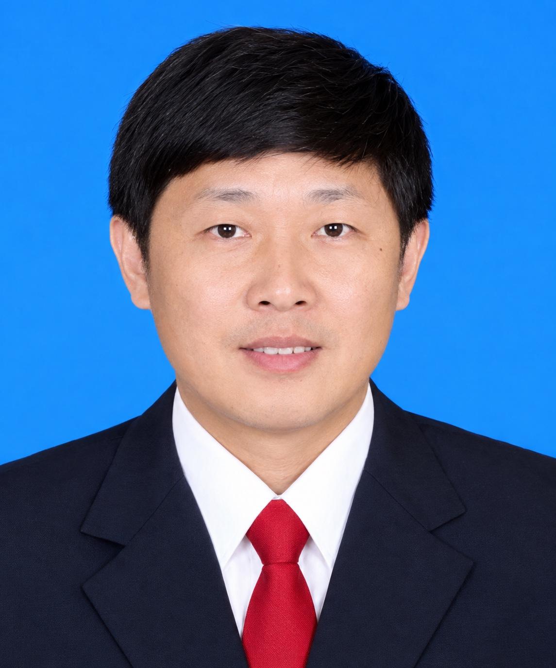 蓝仁亲，男，畲族，1965年2月出生，中共党员，原浙江省景宁畲族自治县融媒体中心