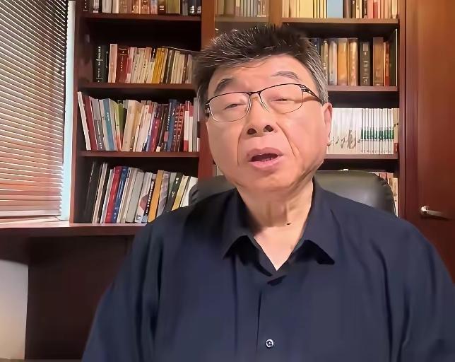 邱毅难得直言认错，坦言自己从前看错了郑丽文。
 
其实，这事儿说白了就是权力和流