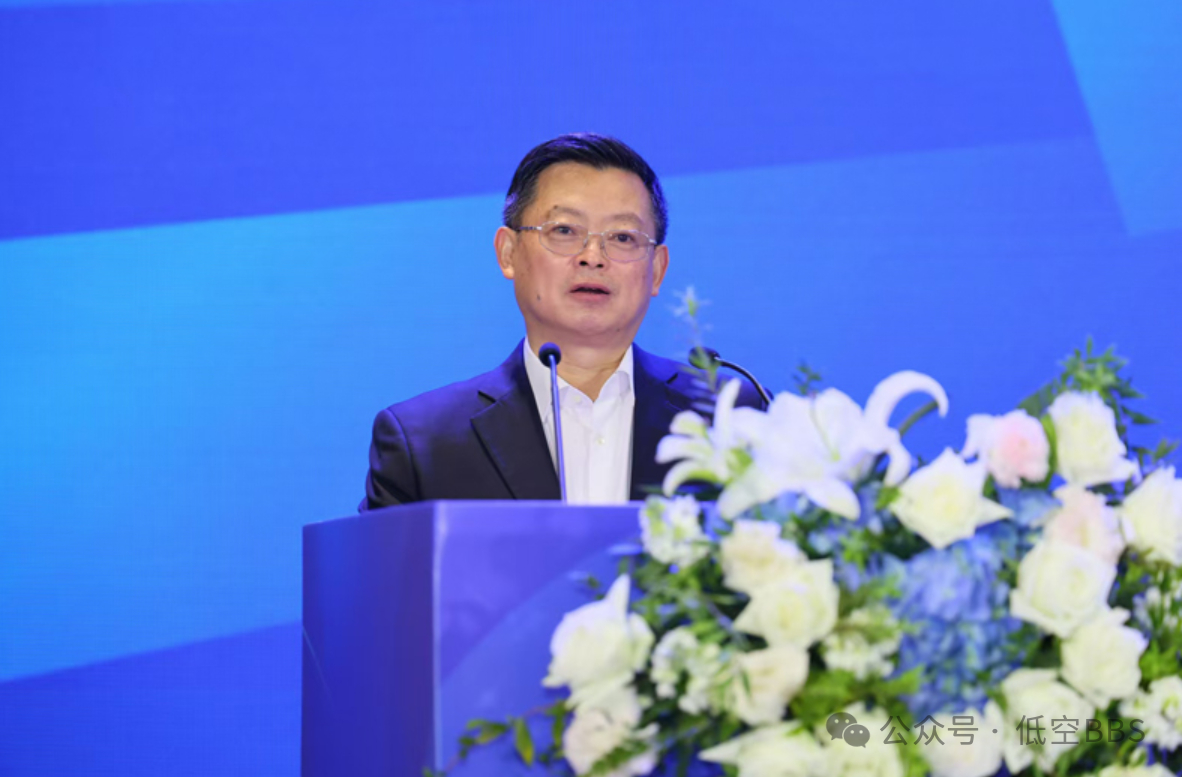 【国家国防科技工业局原副局长张建华主动投案，去年还参加了珠海航展】据中央纪委国家
