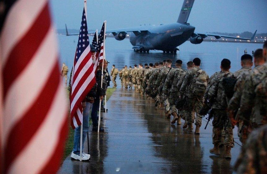 重大消息：美国已将大量军事资源进行了重新部署，从卡塔尔的阿卢德伊德基地和阿联酋的