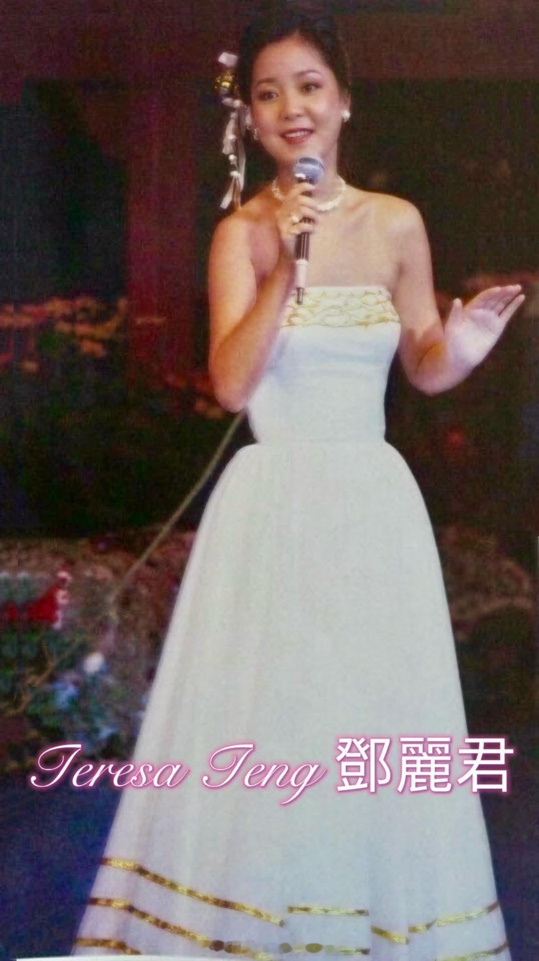 1980年11月3日，国父纪念馆，受邀担任第十七届金马奖颁奖典礼的表演嘉宾。（F