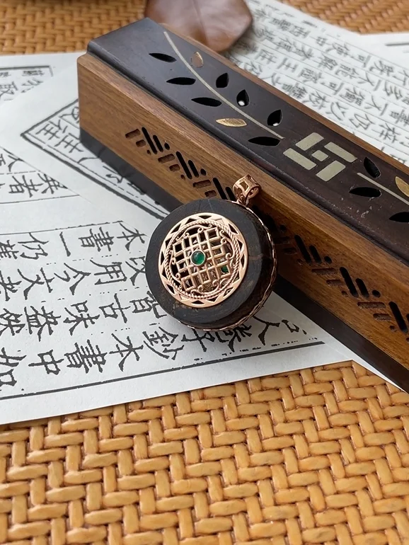 一串高级的沉香香囊，是一生的香气守护🌸